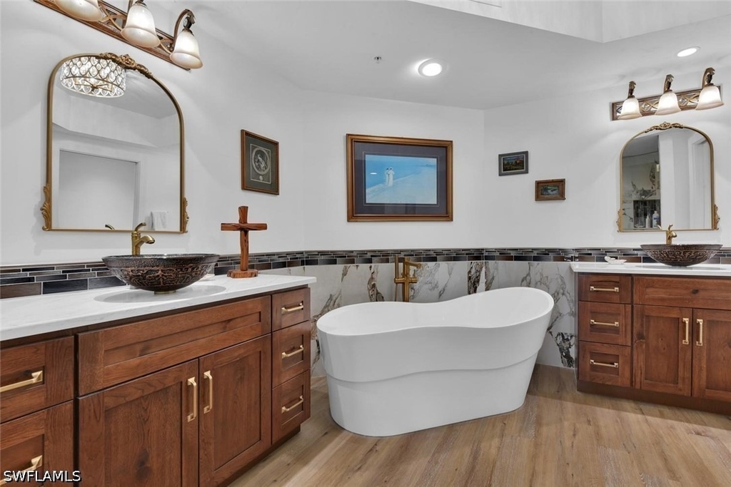 1065 Borghese Lane - Photo 15