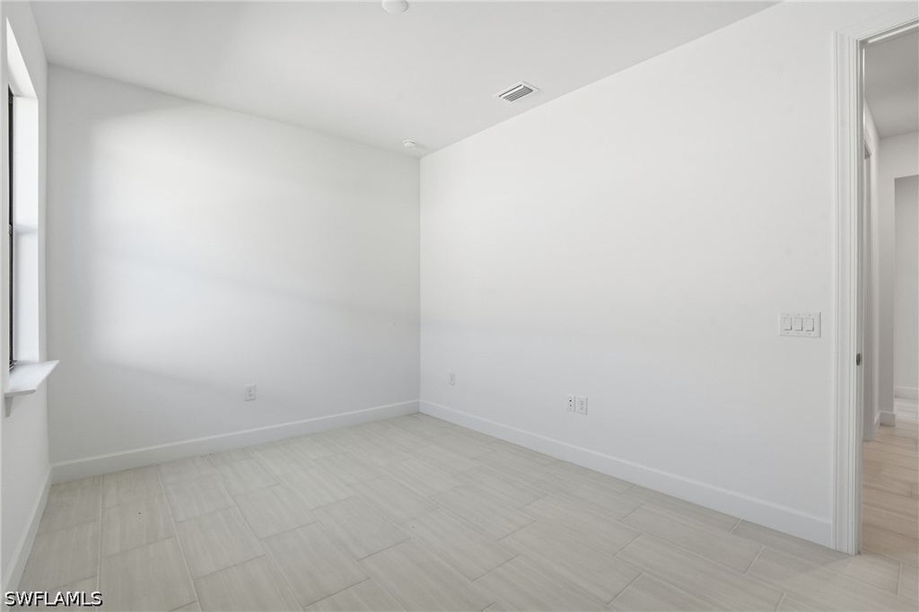 1954 Fresno Avenue - Photo 34