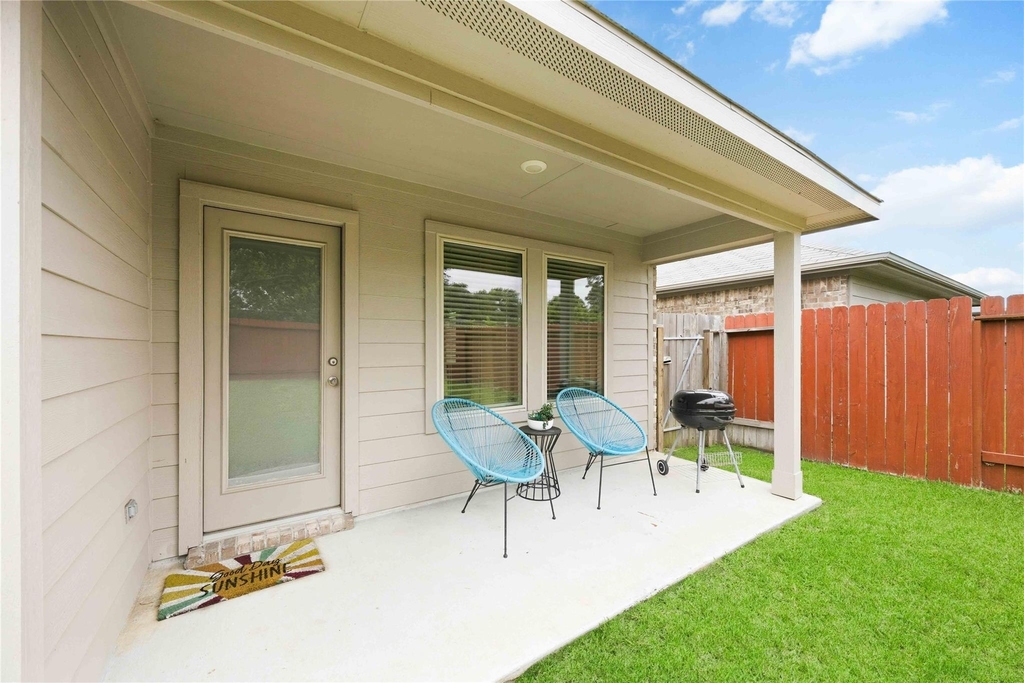 22434 Forest Gorge Lane - Photo 21
