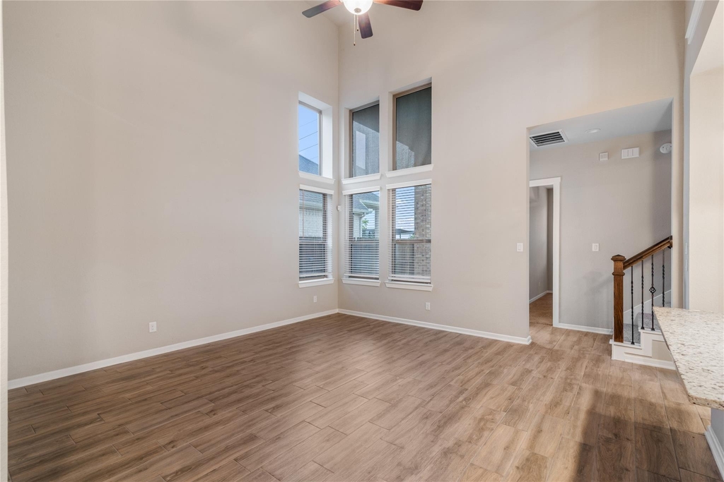 4702 Primrose Valley Lane - Photo 8