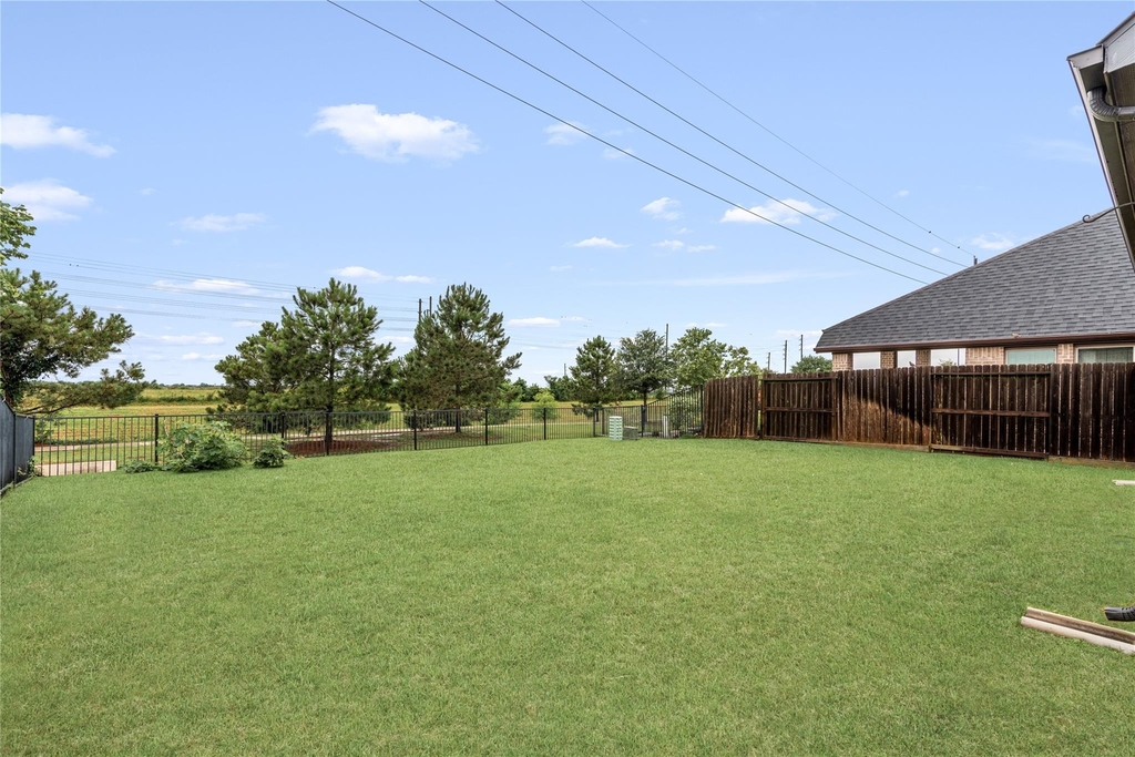 4702 Primrose Valley Lane - Photo 32