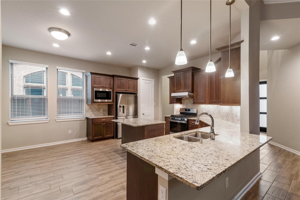 4702 Primrose Valley Lane - Photo 9