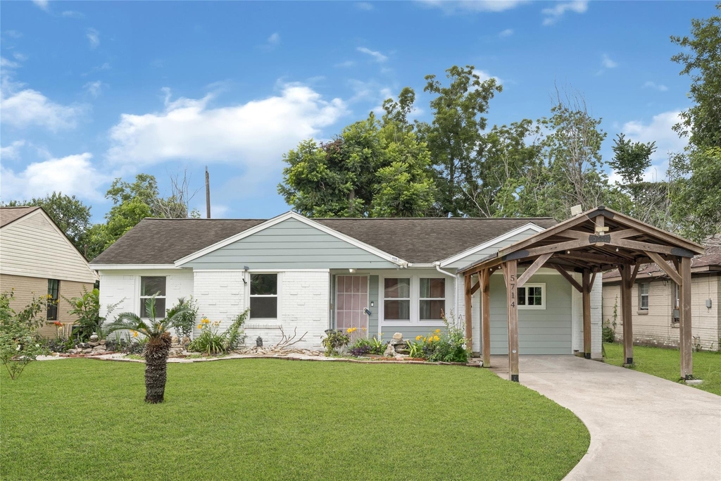5714 Peacock Street - Photo 1