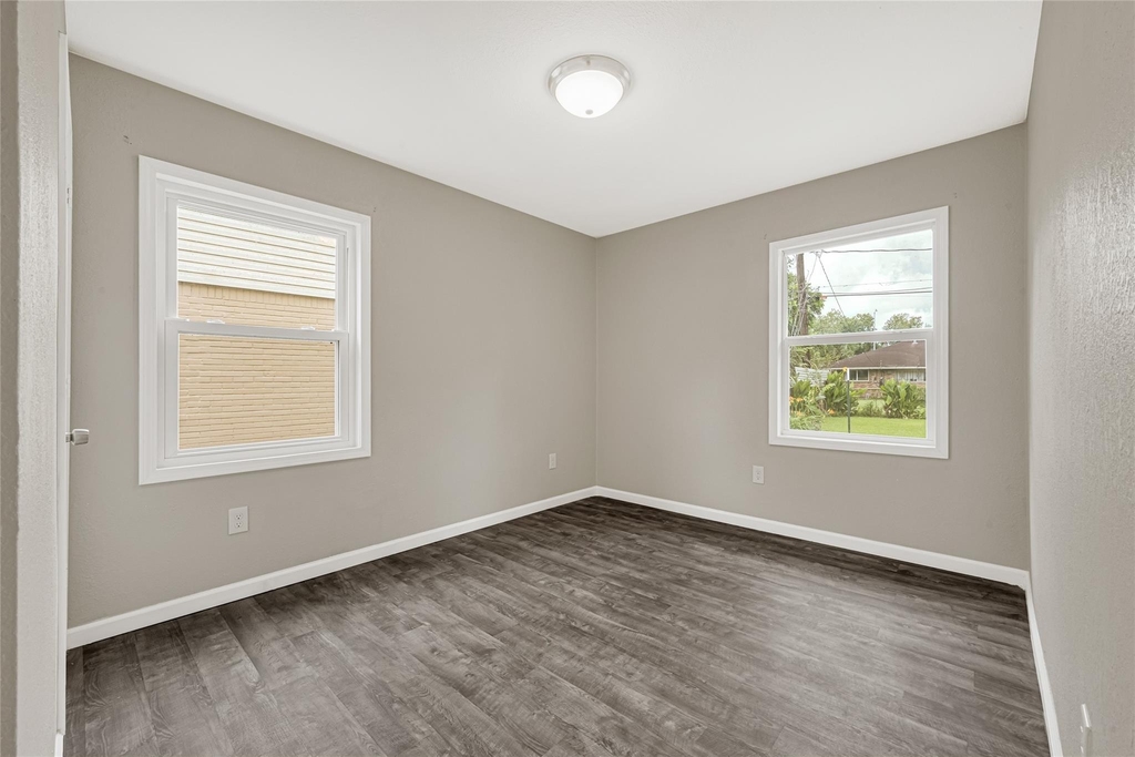 5714 Peacock Street - Photo 15