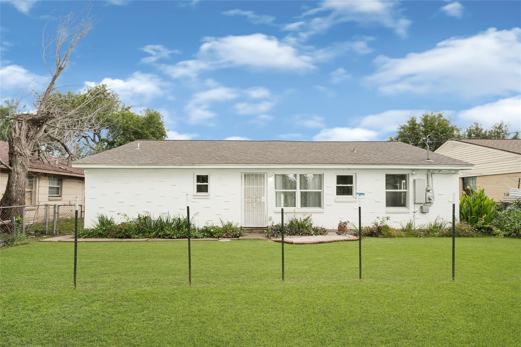 5714 Peacock Street - Photo 3