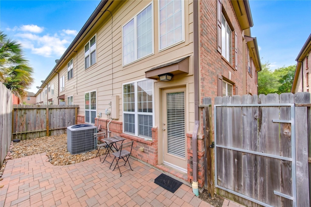 1243 Glenwood Canyon Lane - Photo 42