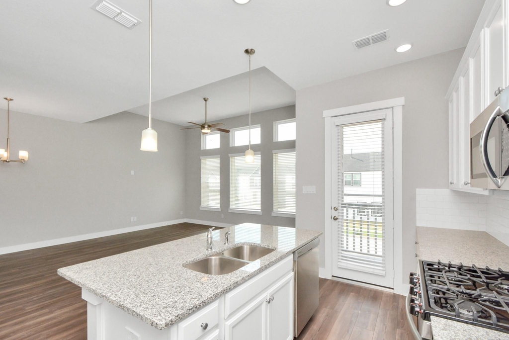 713 Strawberry Pines Court - Photo 22