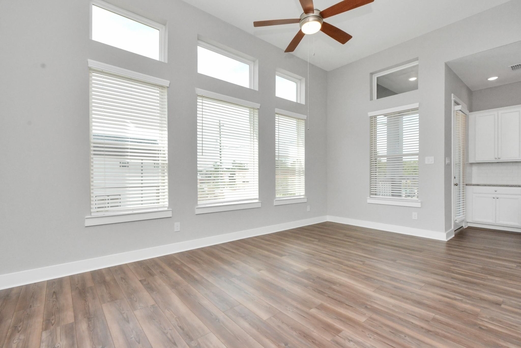 713 Strawberry Pines Court - Photo 16