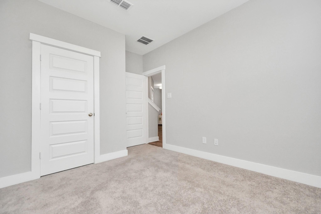 713 Strawberry Pines Court - Photo 7