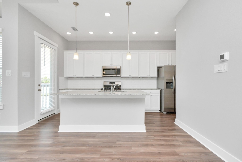 713 Strawberry Pines Court - Photo 5