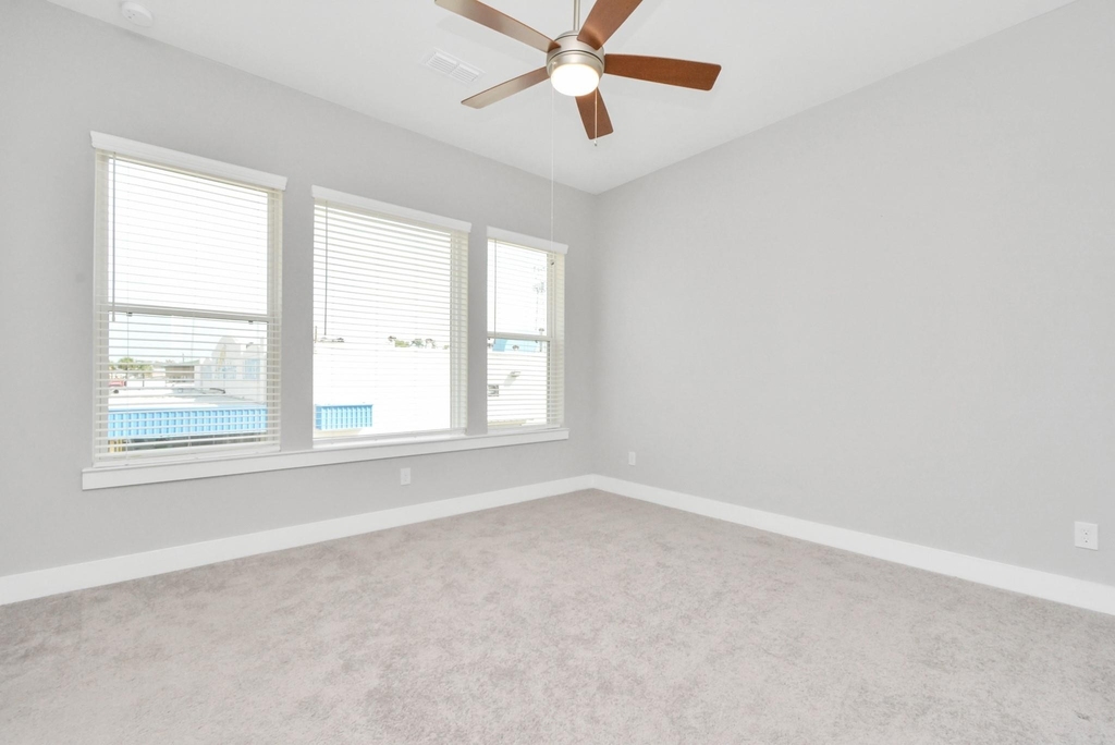 713 Strawberry Pines Court - Photo 26