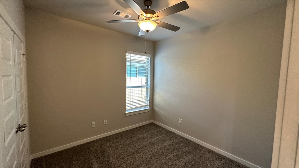 9804 Grosbeak Lane - Photo 5