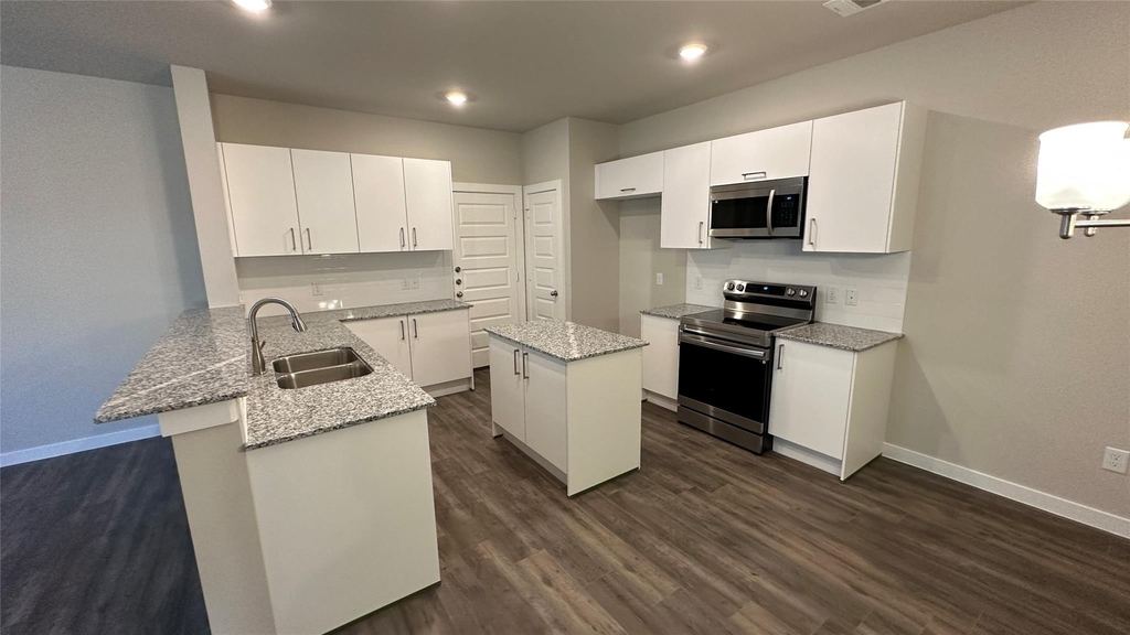 9804 Grosbeak Lane - Photo 3