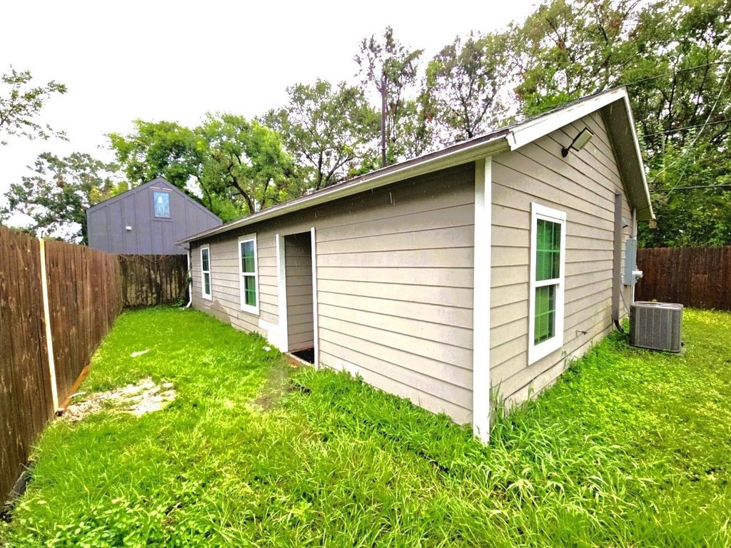 11435 Raincove Drive - Photo 0
