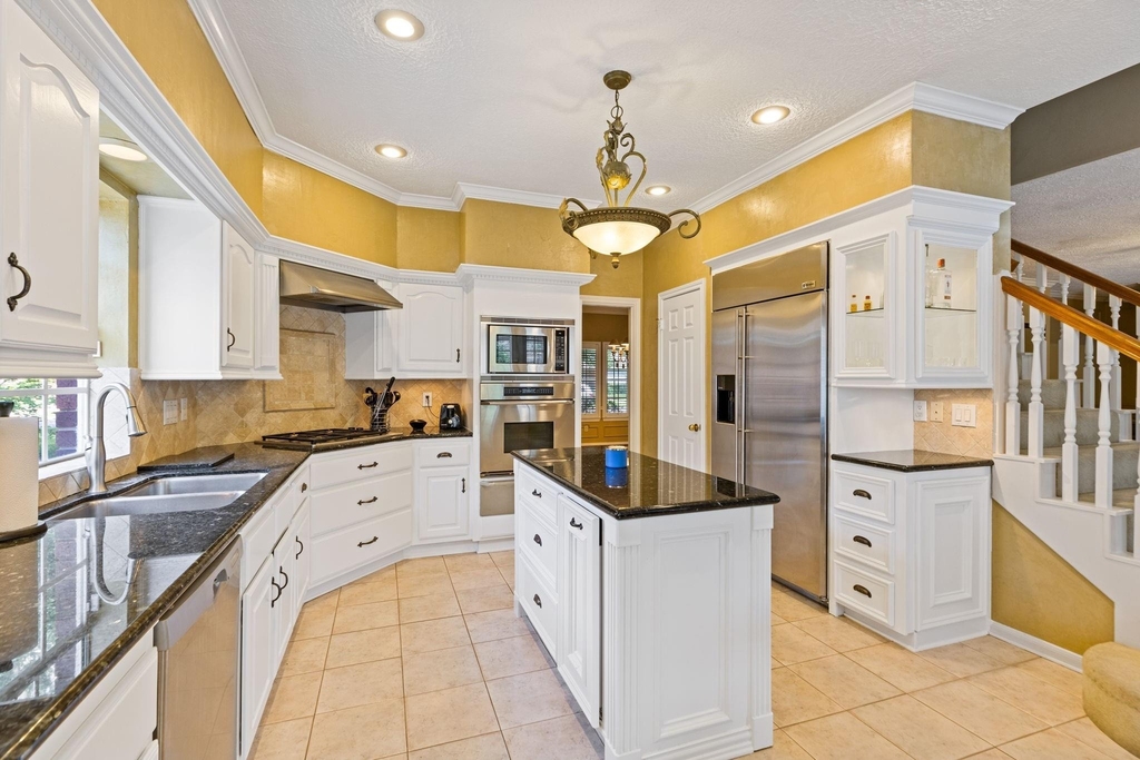 7435 River Garden Drive - Photo 16