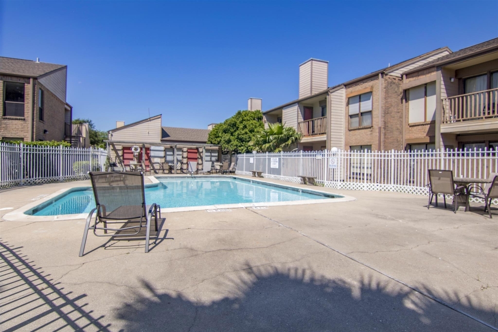 3220 69th Street - Photo 34