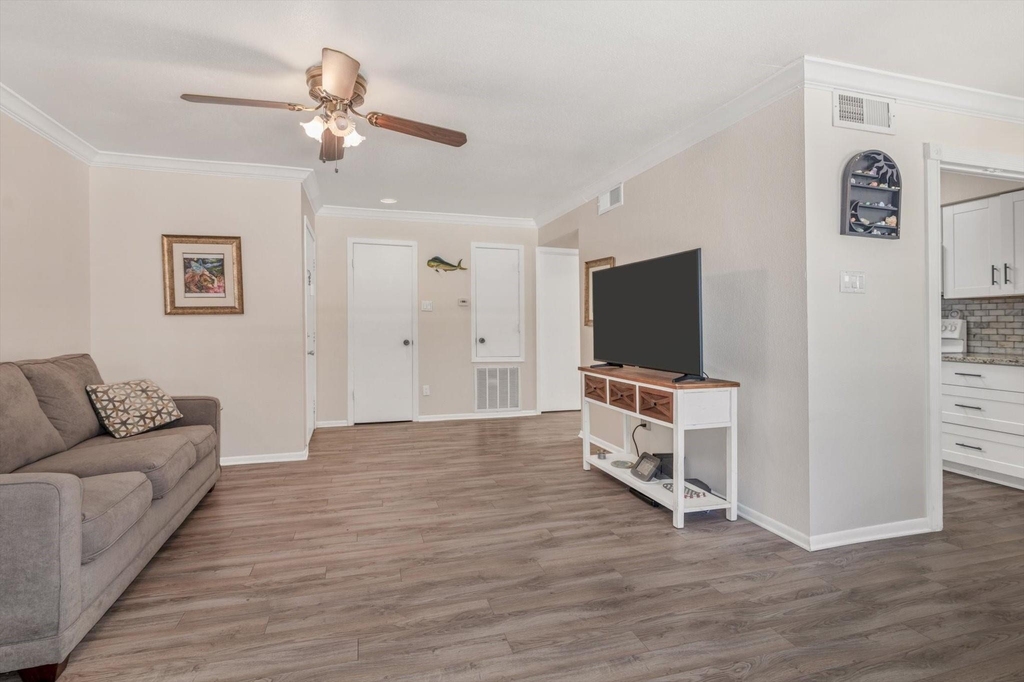 3220 69th Street - Photo 13