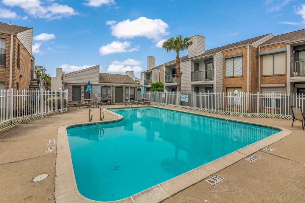 3220 69th Street - Photo 37