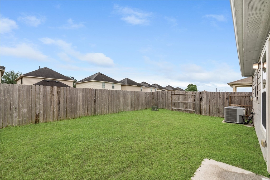 647 Ash Mill Drive - Photo 4