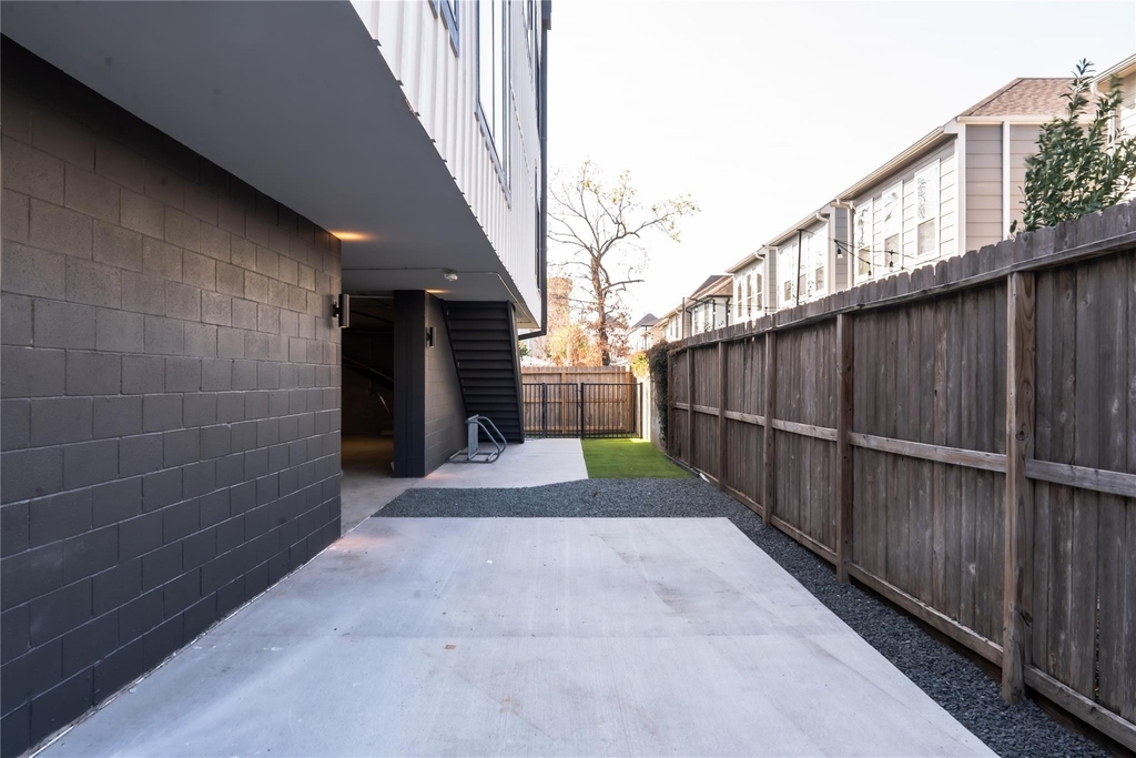 5614 Larkin - Photo 14
