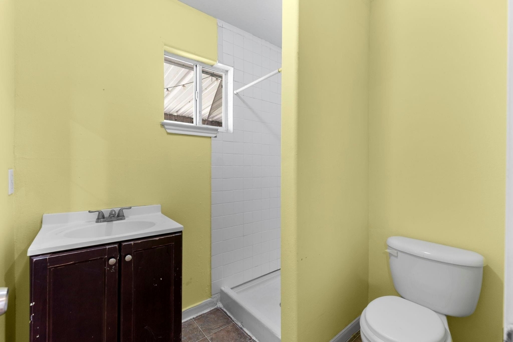 2444 Margaret Street - Photo 22