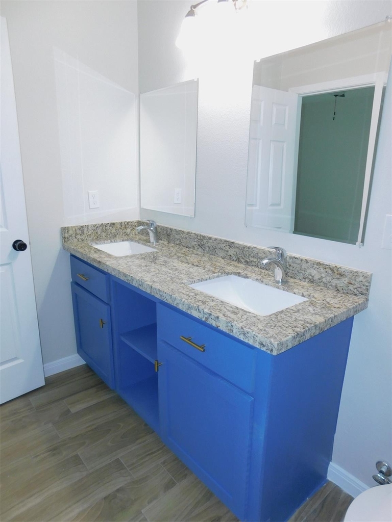 904 W Sealy - Photo 9
