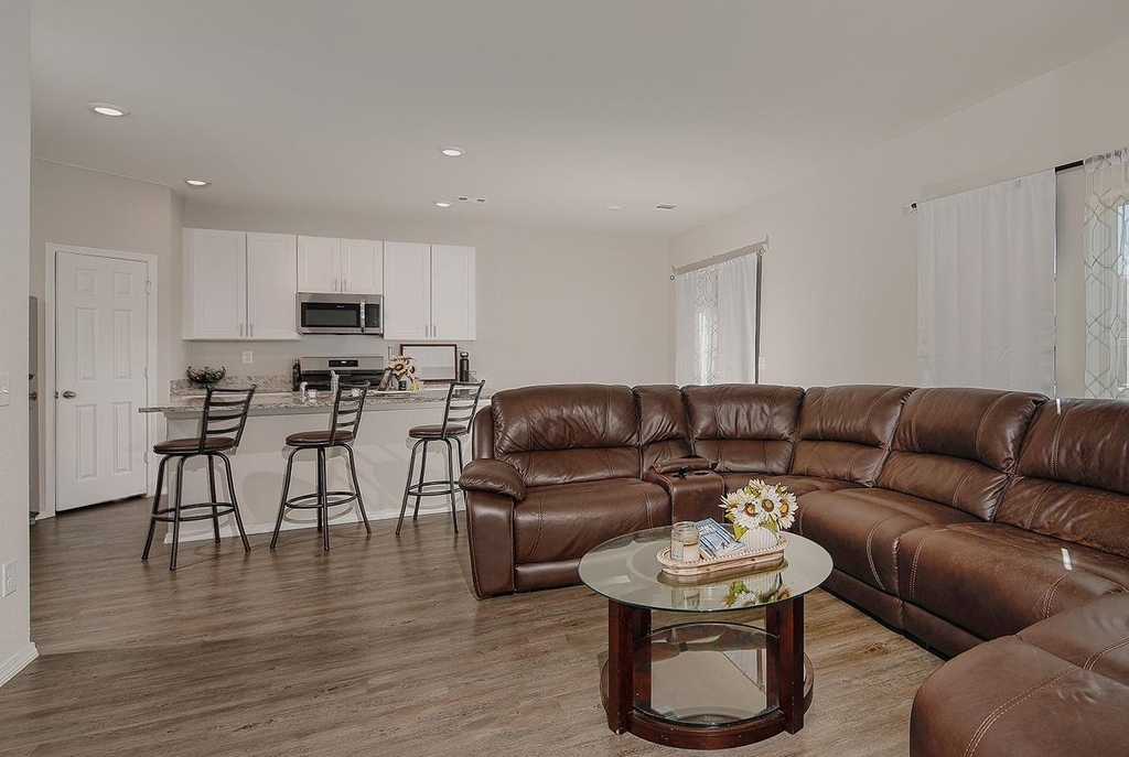 1822 Brushy Cedar Drive - Photo 4