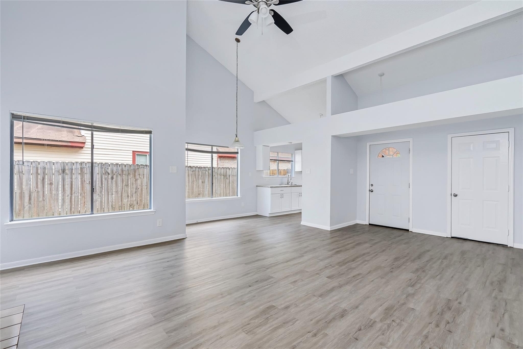 2527 Silver Trumpet Drive - Photo 7