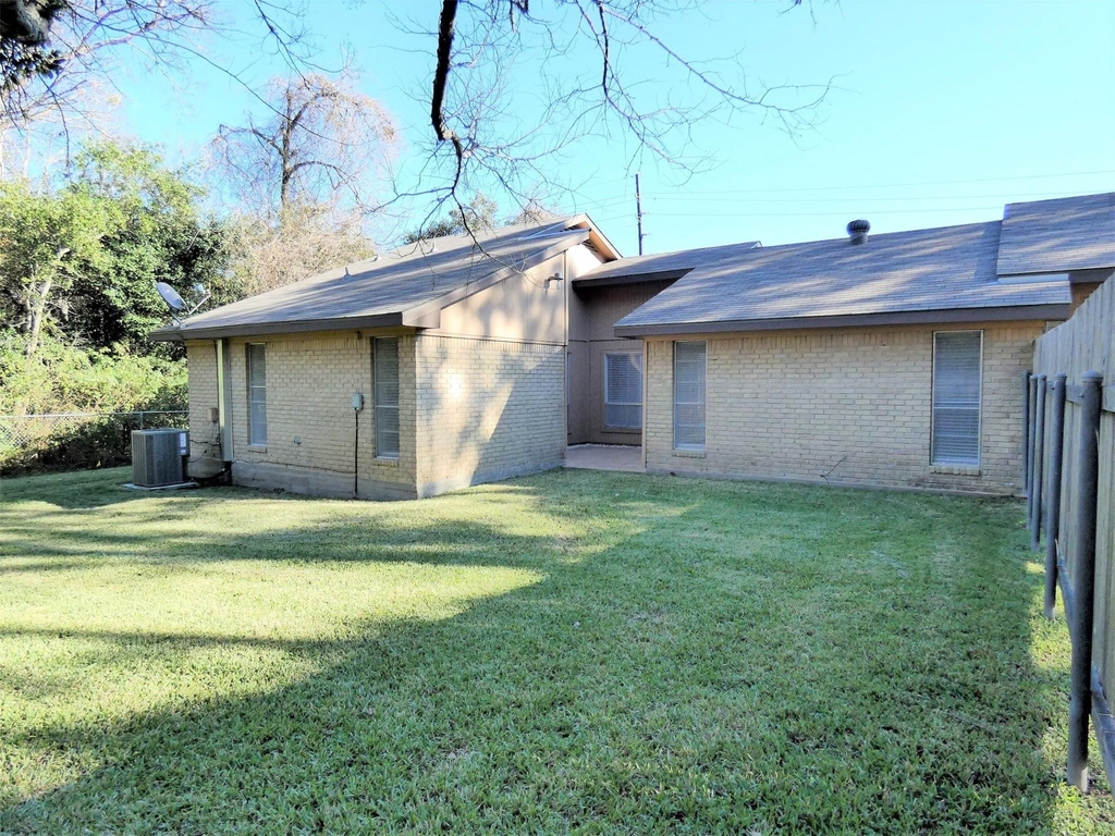 604 Golfview Drive - Photo 24