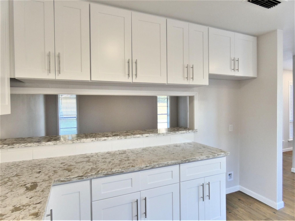 604 Golfview Drive - Photo 6