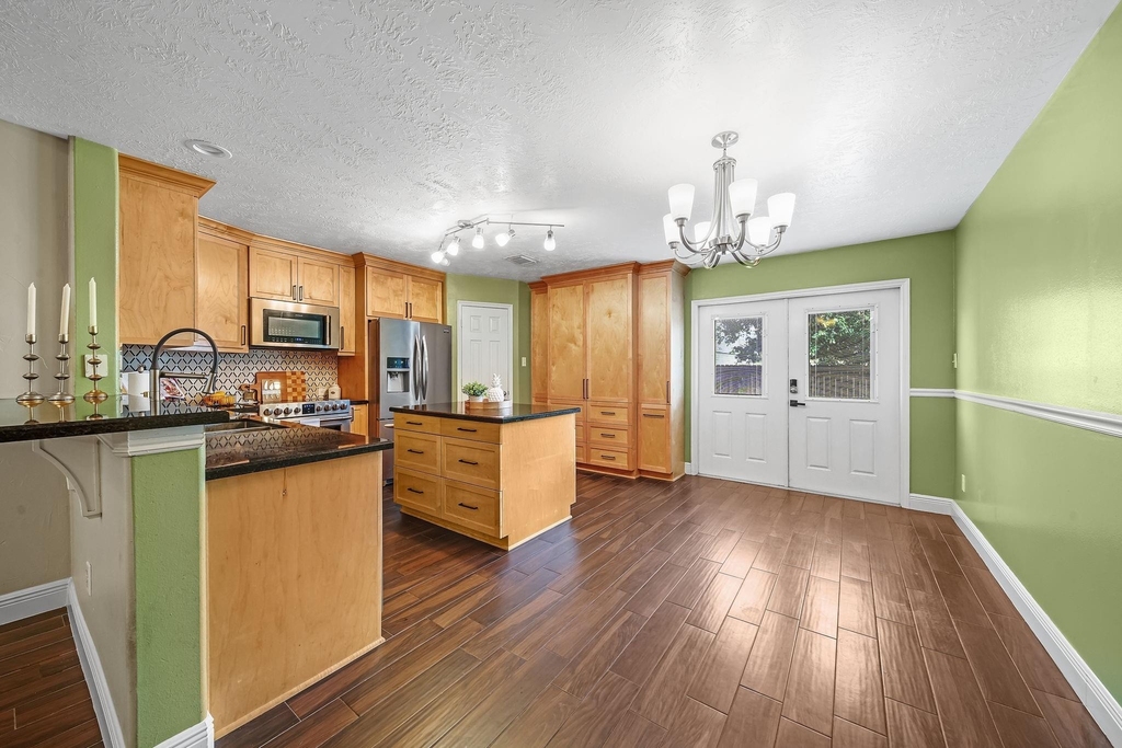 18436 Sunrise Pines Drive - Photo 7