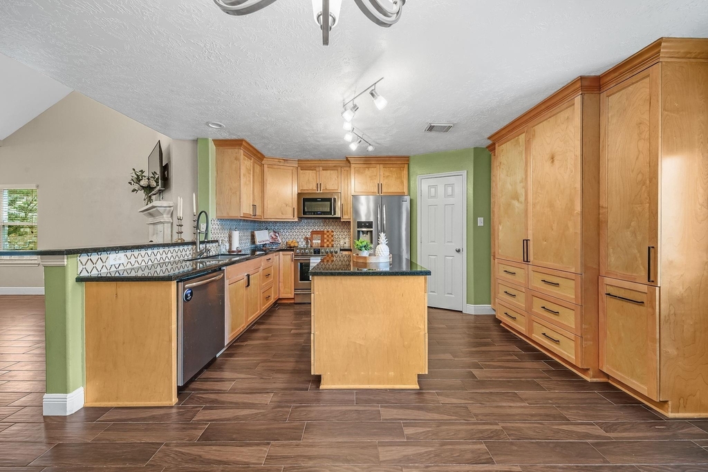 18436 Sunrise Pines Drive - Photo 9