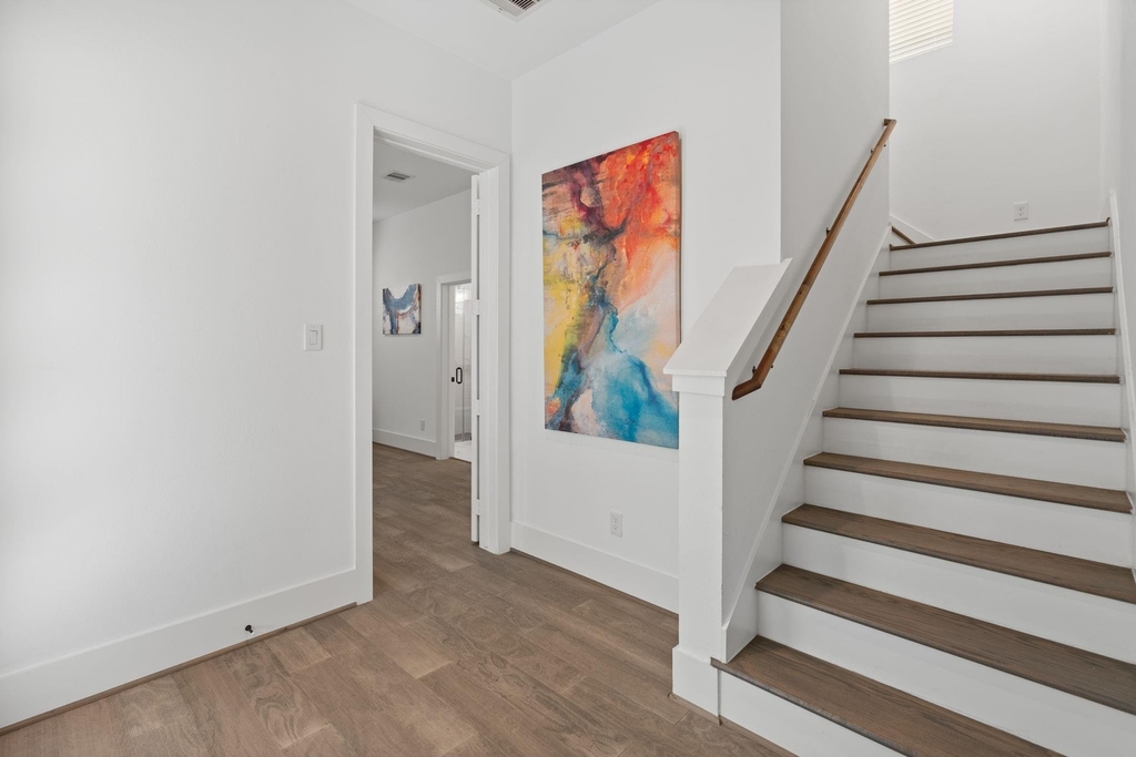 6010 Truro Street - Photo 5
