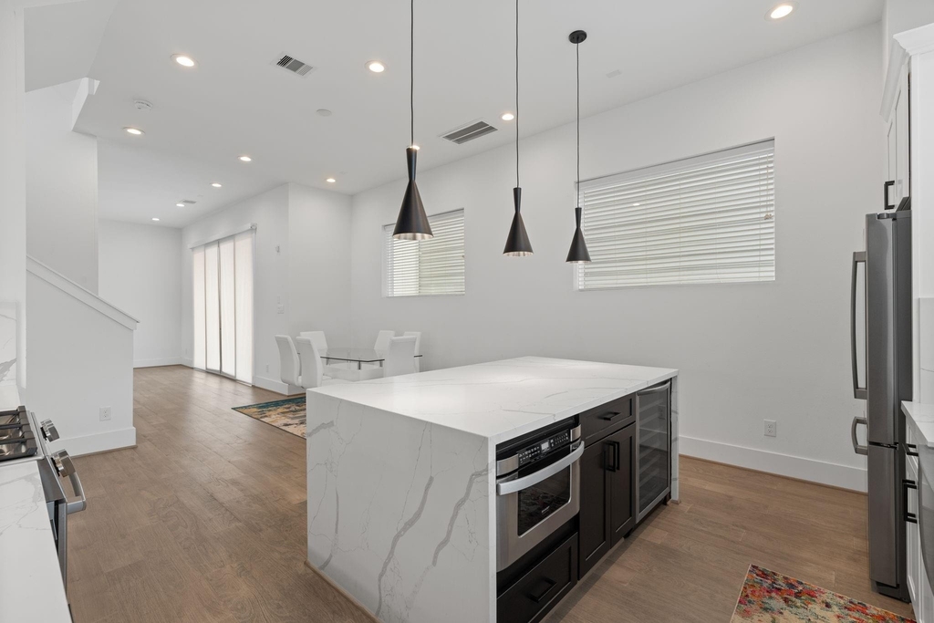 6010 Truro Street - Photo 10