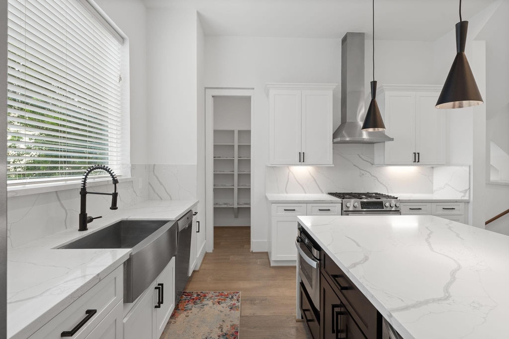 6010 Truro Street - Photo 12
