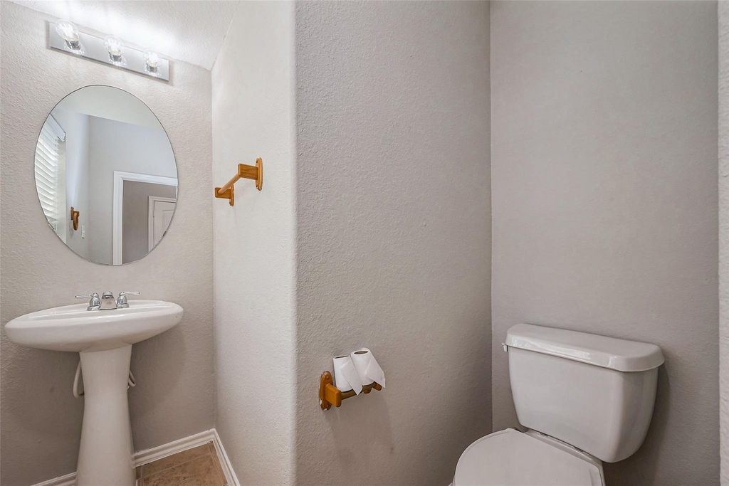 1910 Vermillion View Street - Photo 21