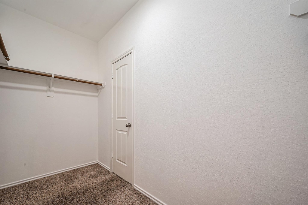 1910 Vermillion View Street - Photo 31