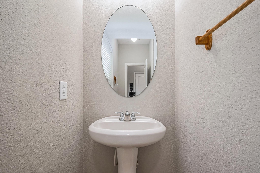 1910 Vermillion View Street - Photo 22