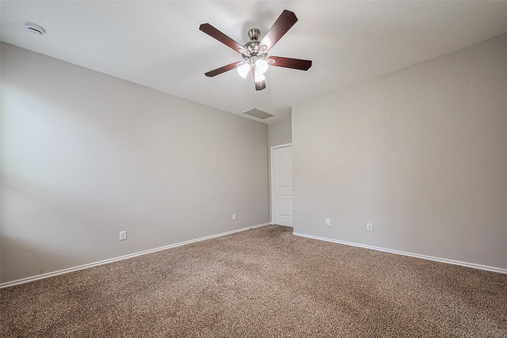 1910 Vermillion View Street - Photo 24