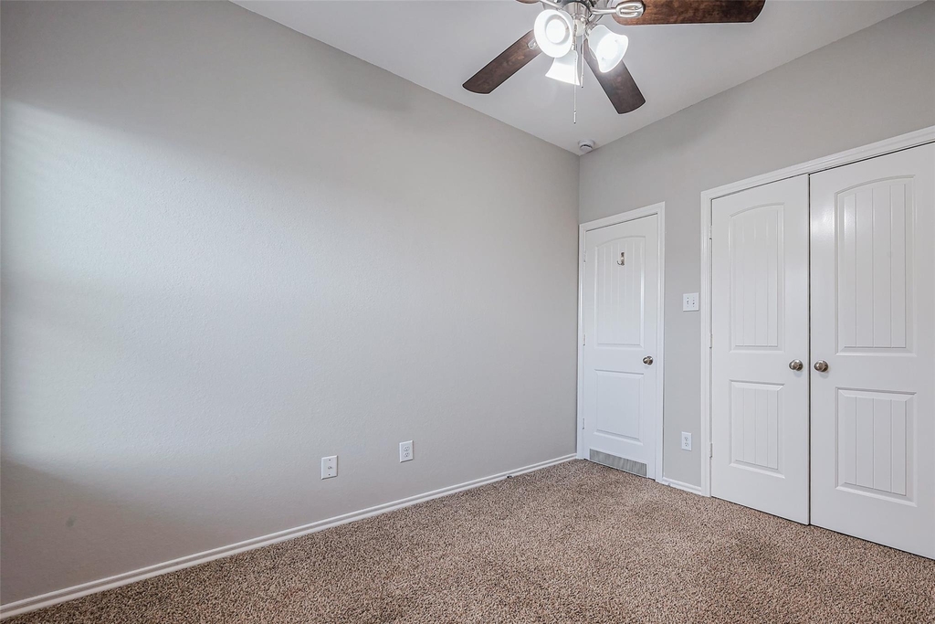 1910 Vermillion View Street - Photo 37