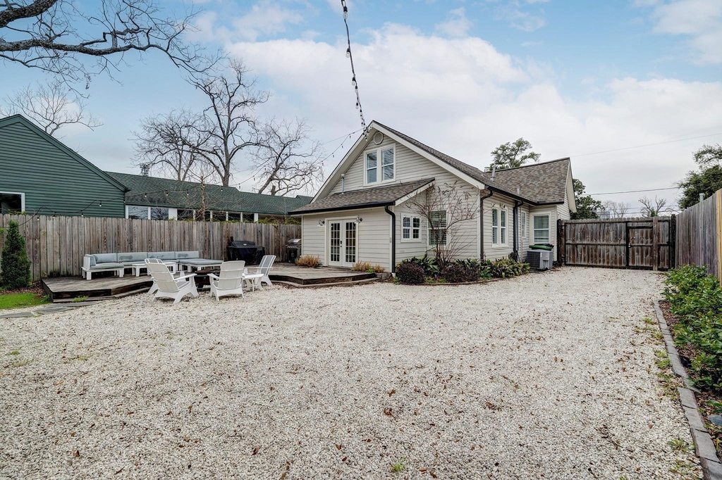 818 Wilkes Street - Photo 18