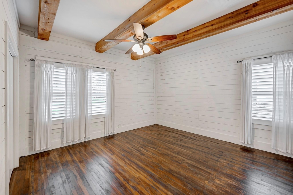 818 Wilkes Street - Photo 10