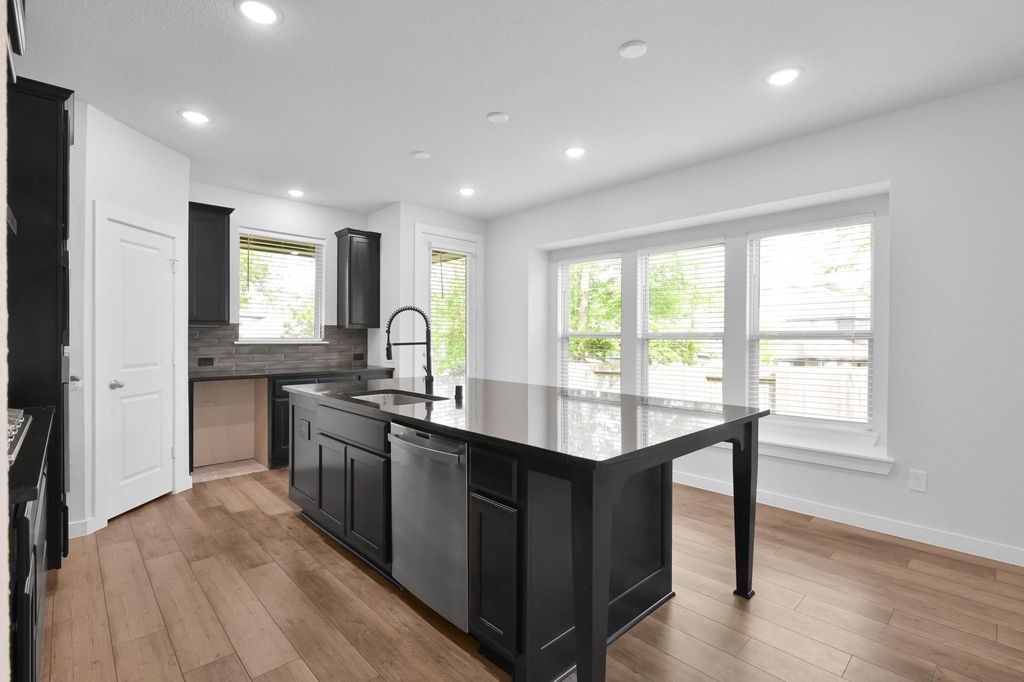 109 Morning Nook Court - Photo 12