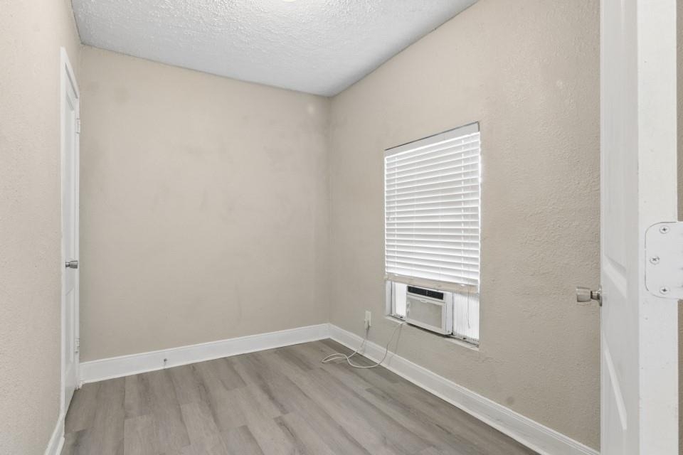 1709 W 4th Street - Photo 10