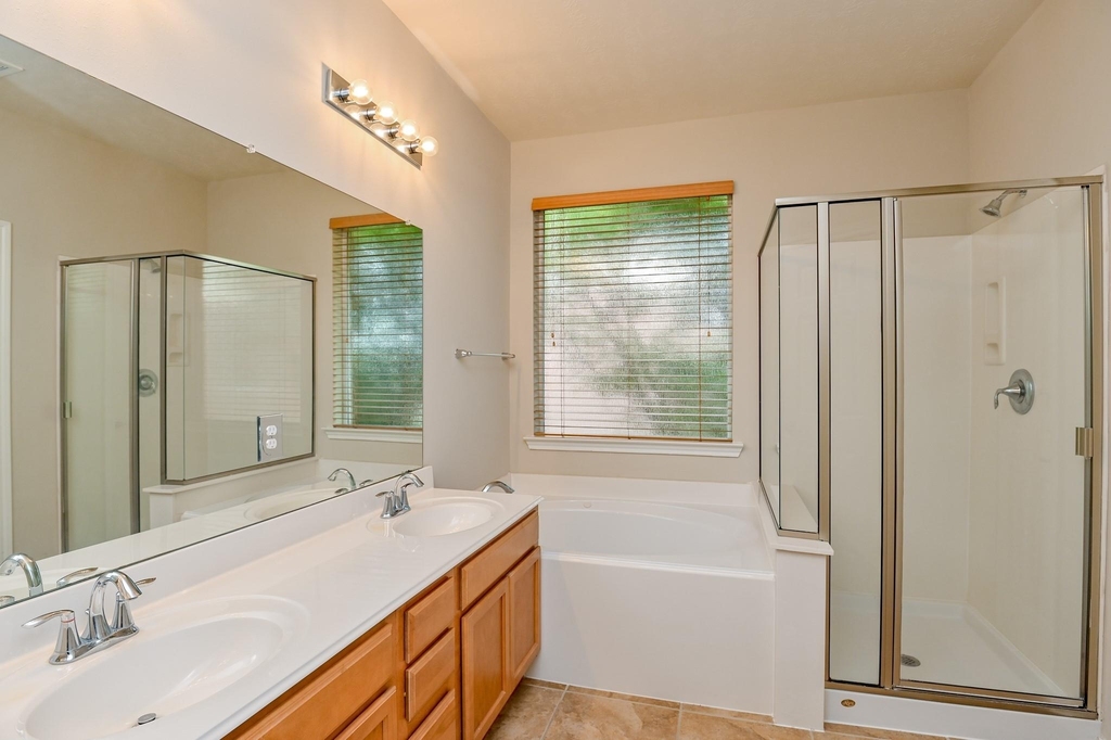 7435 Garland Mist Lane - Photo 16