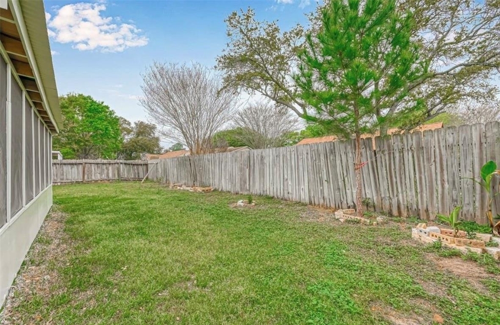 16910 Cairngale Street - Photo 27