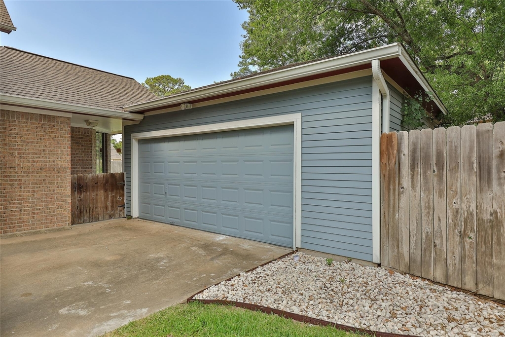 12002 Moorcreek Drive - Photo 46