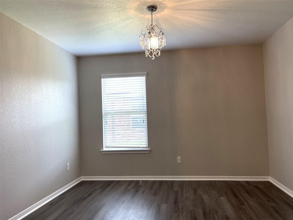 29127 Innes Park Place - Photo 21