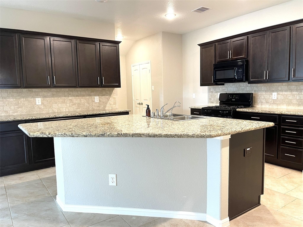 29127 Innes Park Place - Photo 1