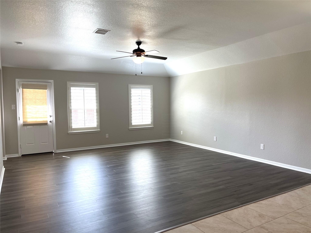 29127 Innes Park Place - Photo 6